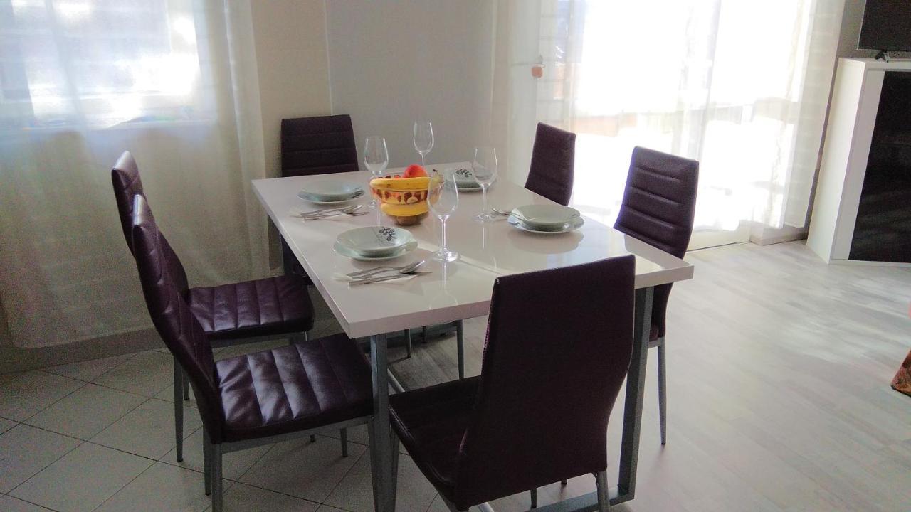 Laura Apartman Koromačno Kültér fotó