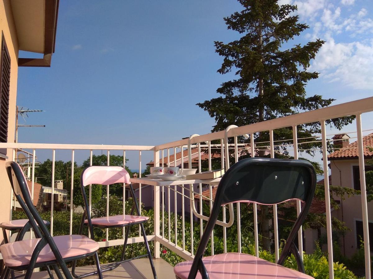 Laura Apartman Koromačno Kültér fotó
