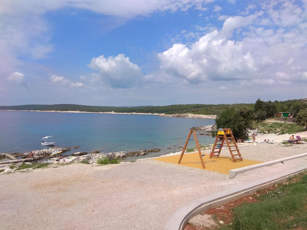 Laura Apartman Koromačno Kültér fotó